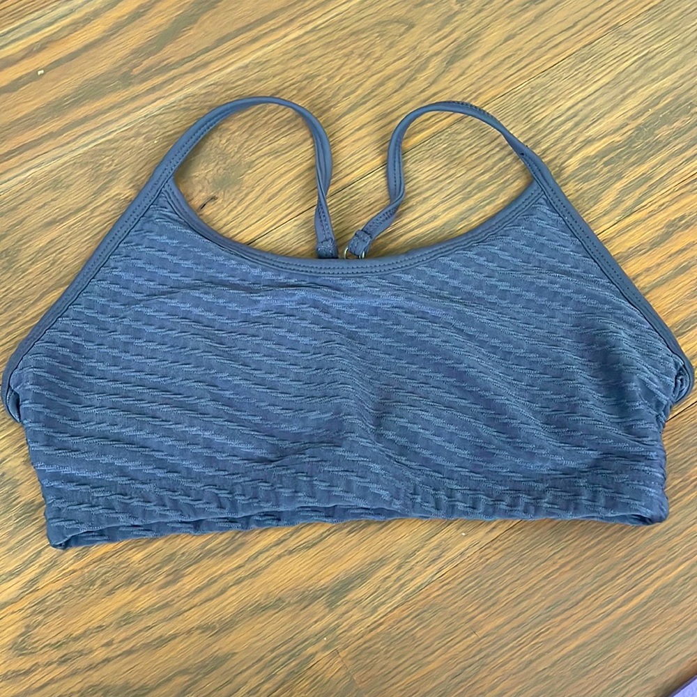 Sports bra